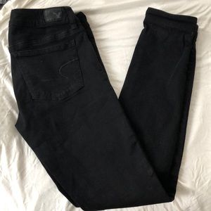 Size 6 American Eagle Black Jegging